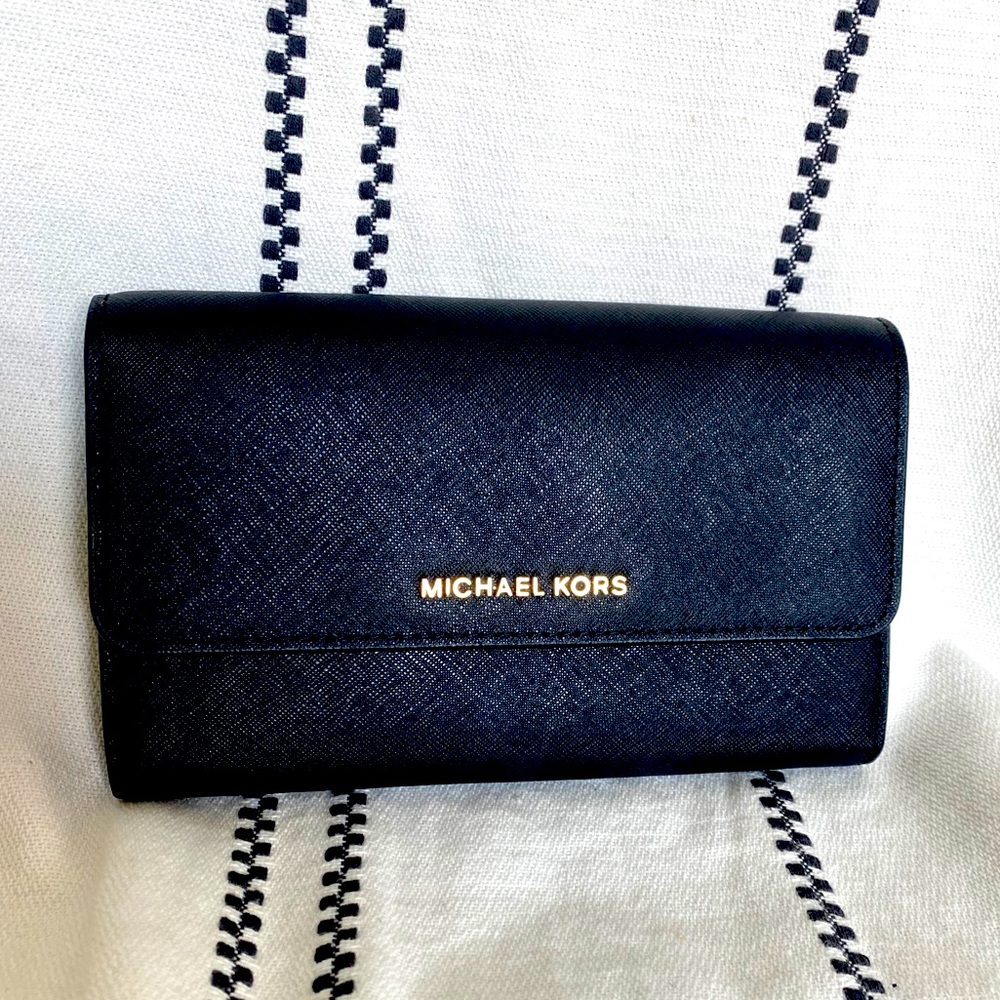 Michael Kors Jet Set Large Phone Crossbody